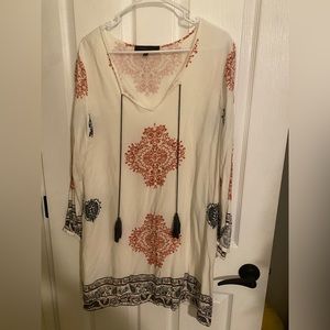 Boho dress, open sleeve. Like new. size 14, but fits more like 8-10.